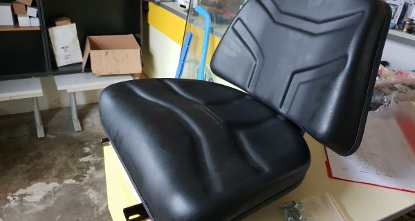 SCAUN UNIVERSAL PENTRU STIVUITOR/TRACTOR